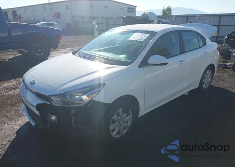 2021 Kia Rio S z USA, uszkodzony, nr VIN 3KPA24AD5ME365181